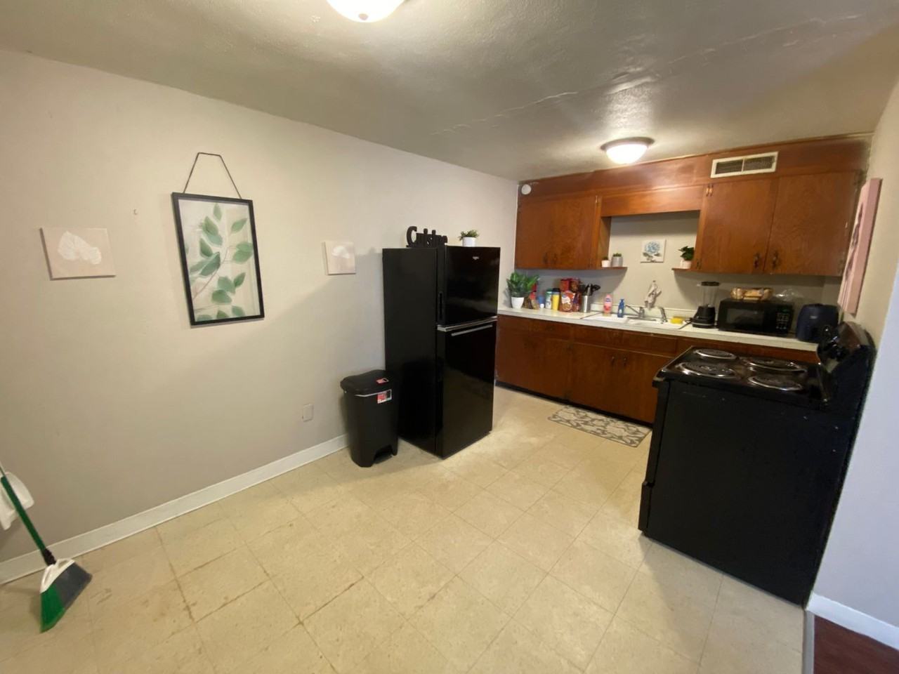 2362 Airport Dr #B - Photo 5 of 9