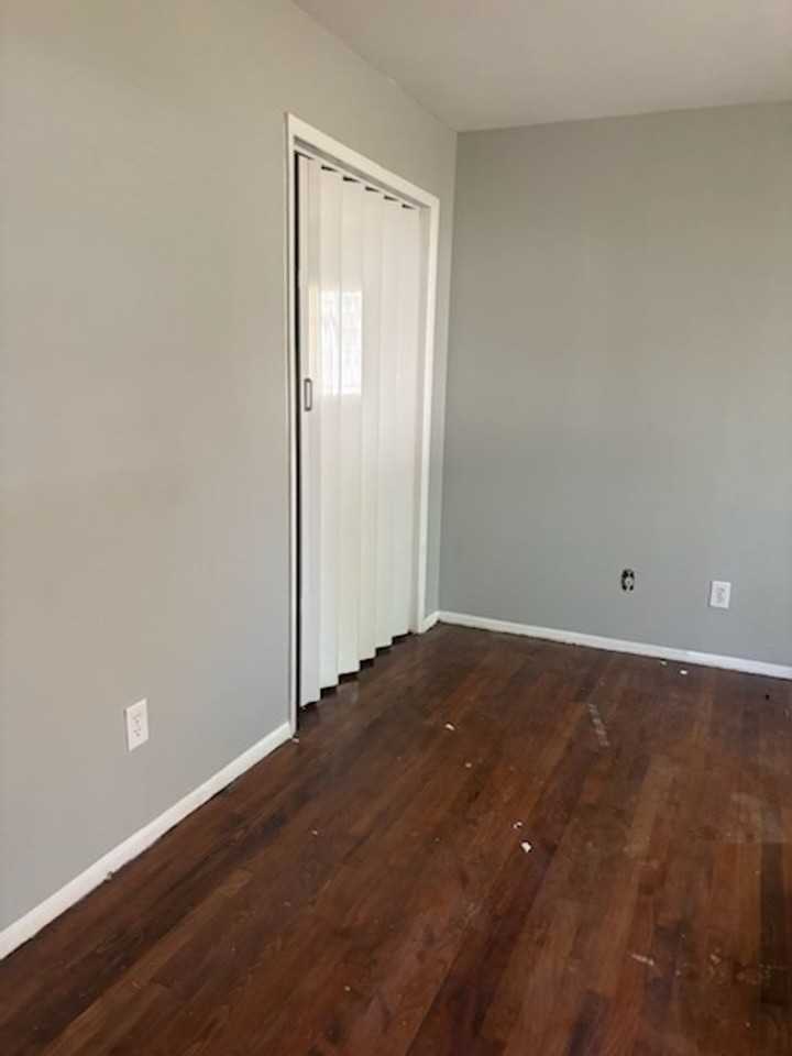 2846 Marydale Dr - Photo 6 of 8