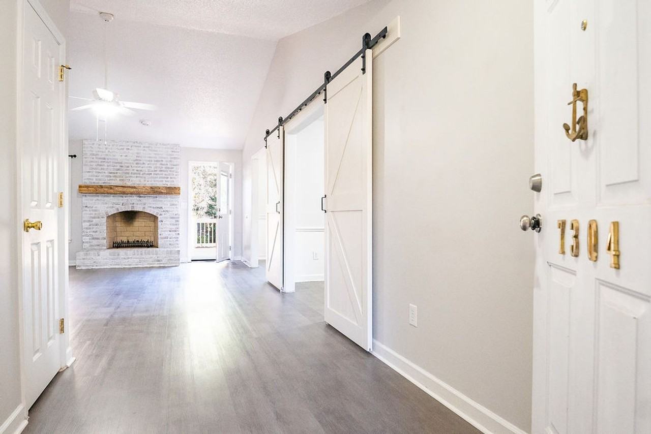 7304 Featherstone Ct - Photo 5 of 50