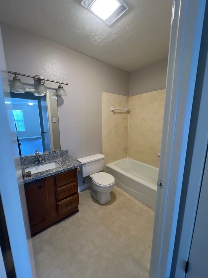 3801 Kirkman St #1 - Photo 6 of 6