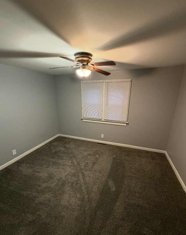 1720 S Wheeler St - Photo 5 of 14