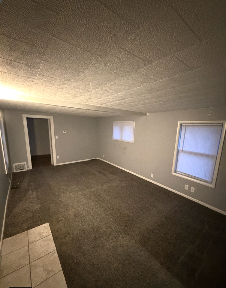 1720 S Wheeler St - Photo 6 of 14