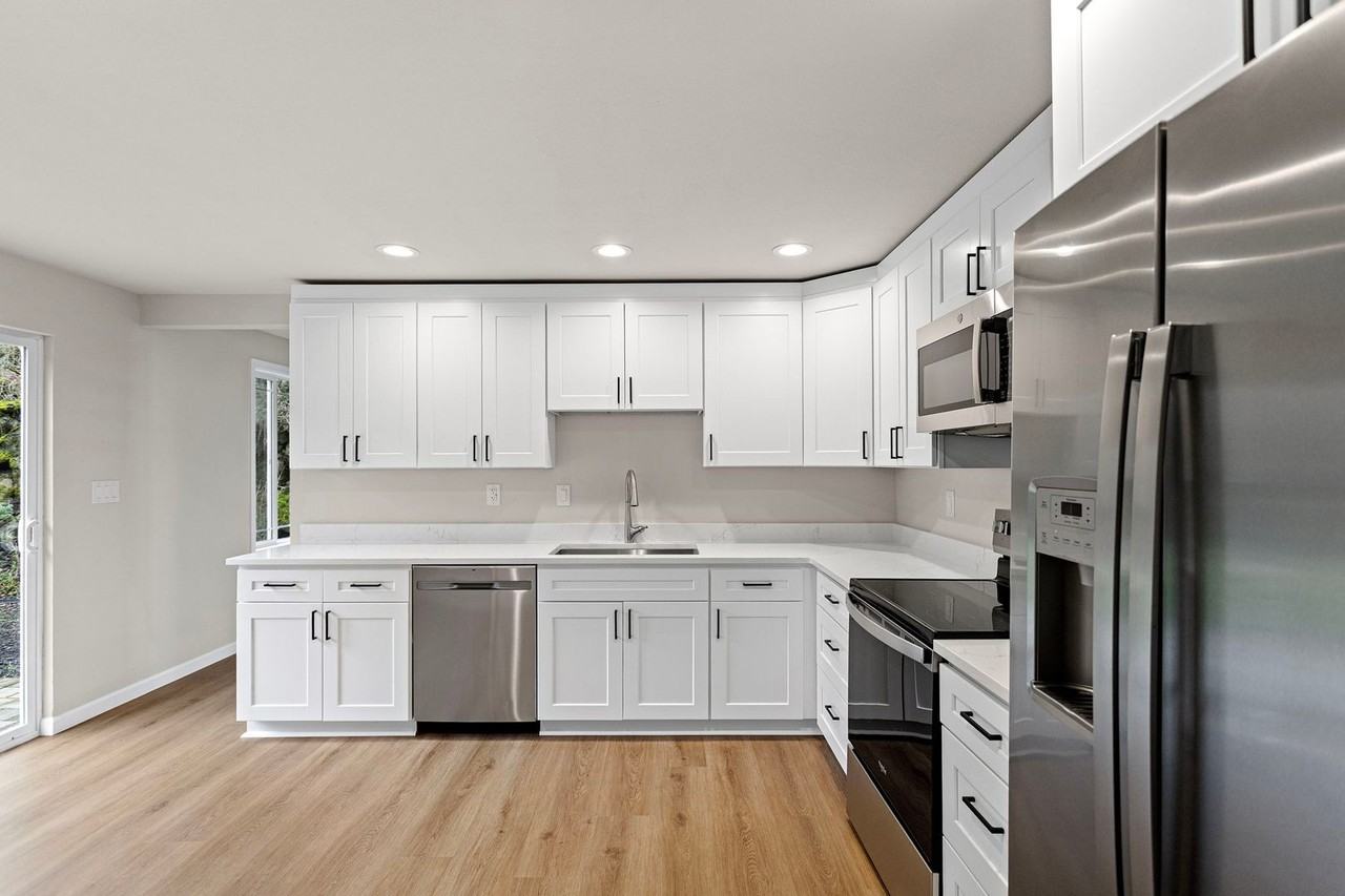 6214 102nd Pl Ne - Photo 6 of 34