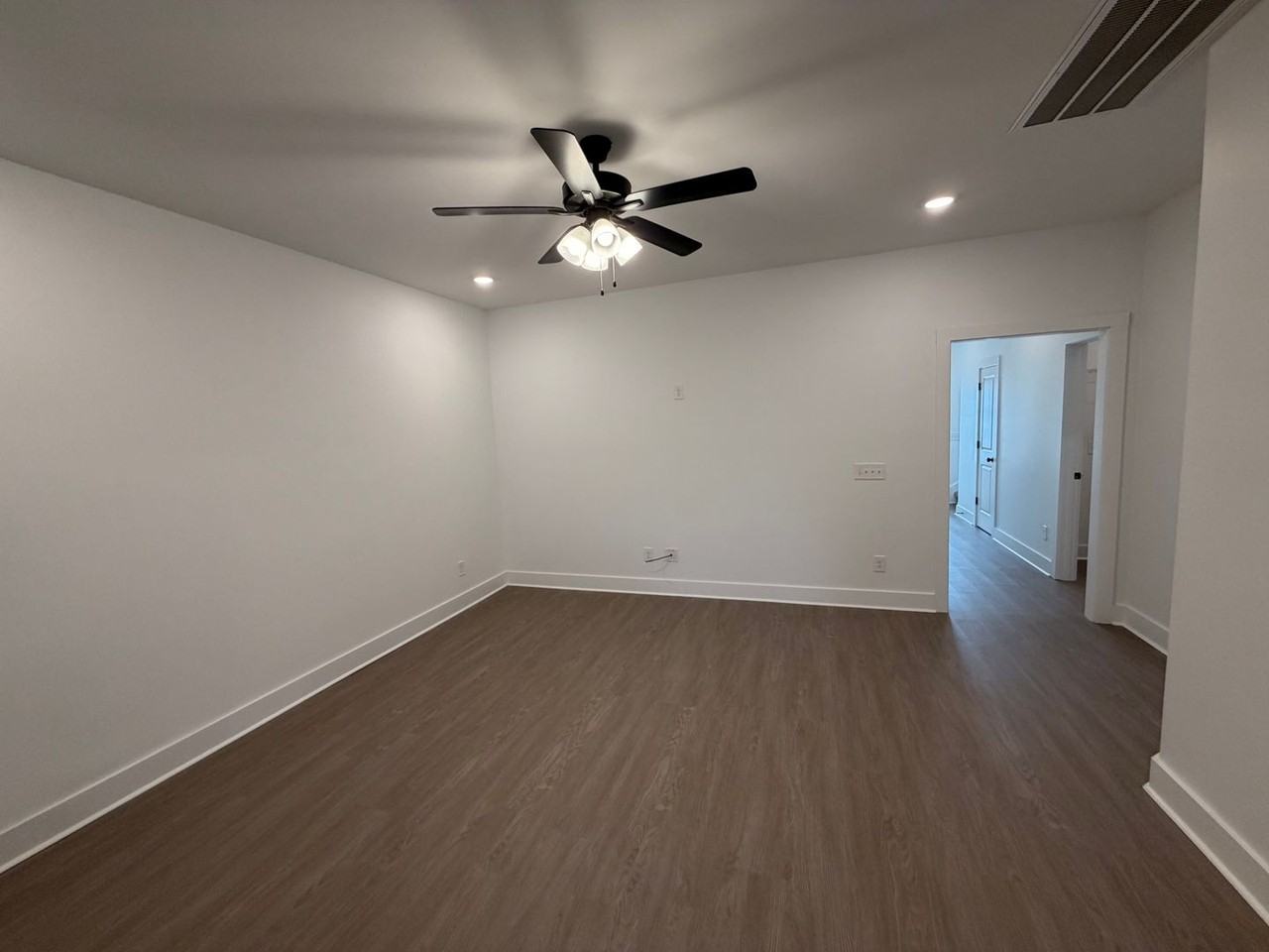 625 S Wall St - Photo 6 of 22