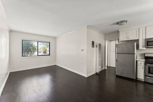 featured image of 4104 E 7th St