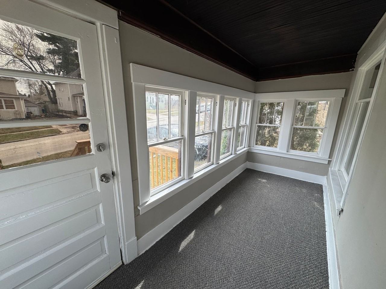 146 8th St - Photo 3 of 11