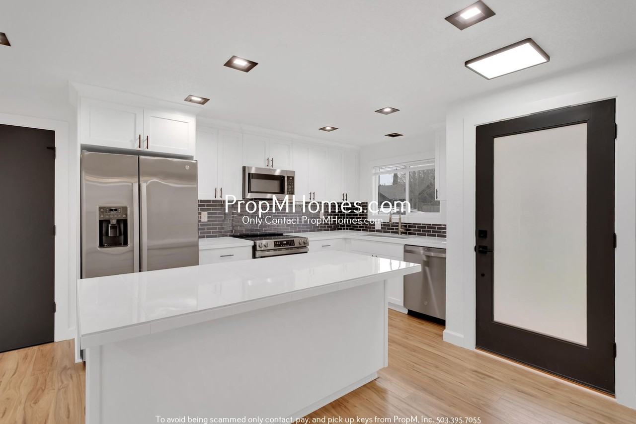 19820 19820 SW Rock Road - NEW PROPERTY - Photo 4 of 25