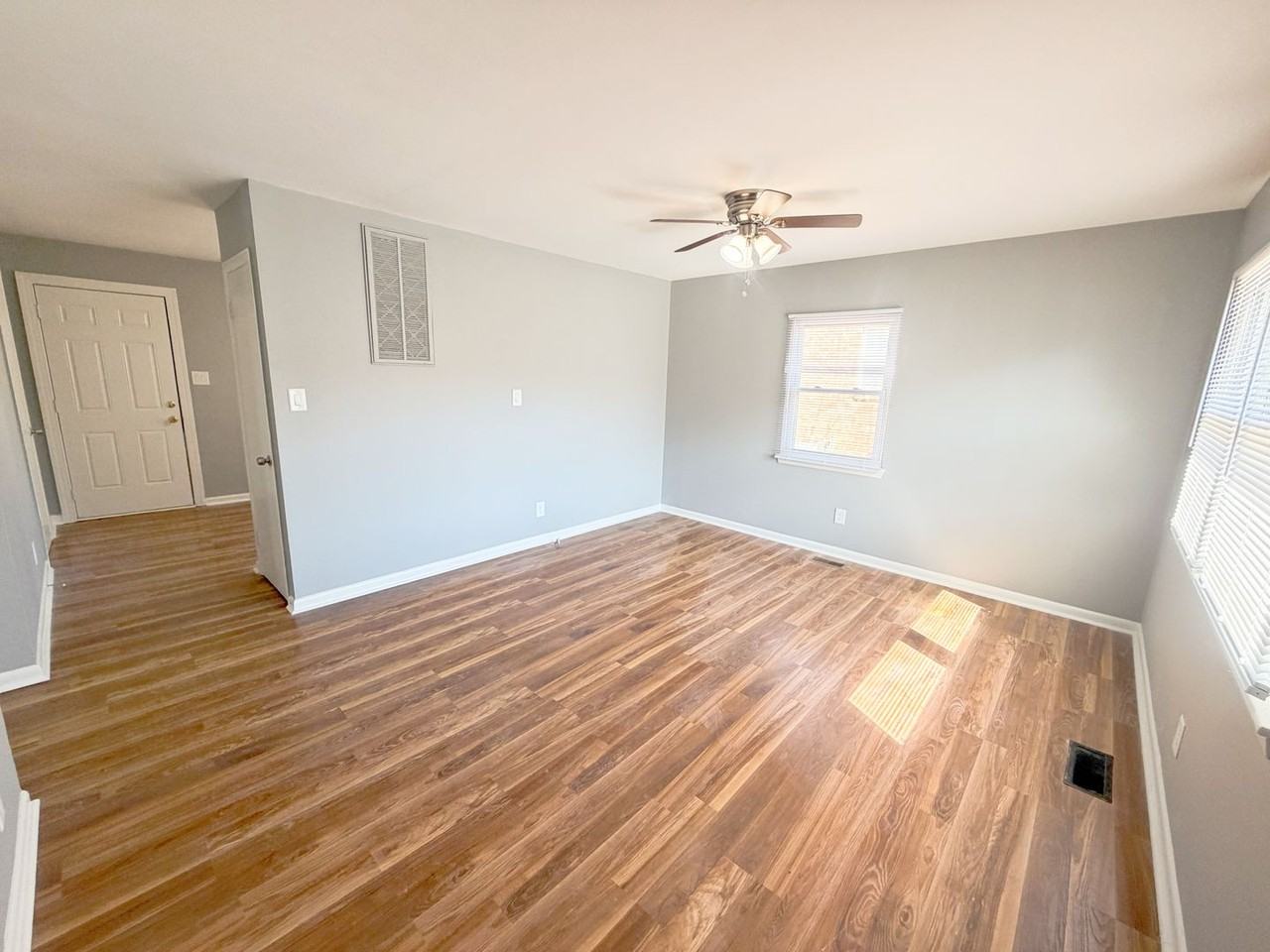 801 Da Vinci St - Photo 2 of 11