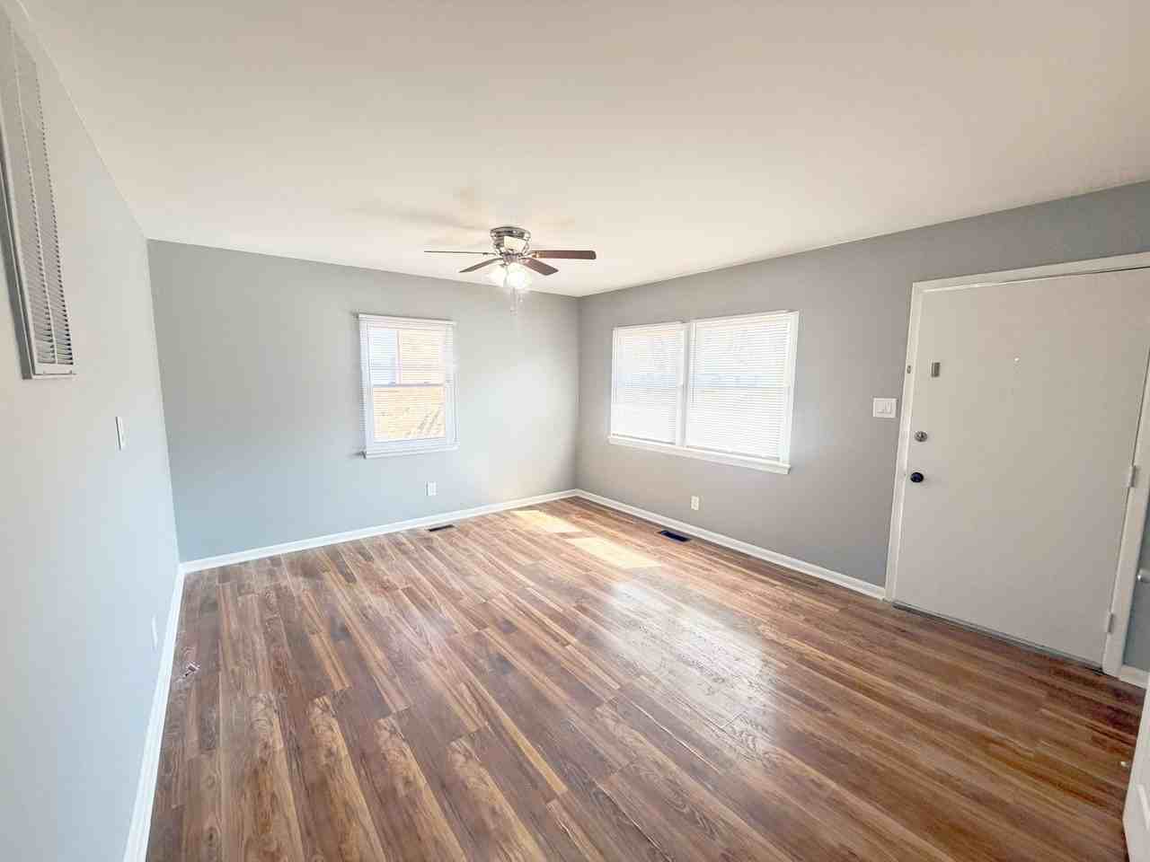 801 Da Vinci St - Photo 3 of 11