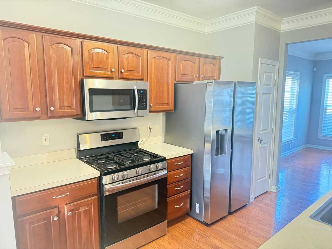 9532 Cadman Ct - Photo 2 of 20