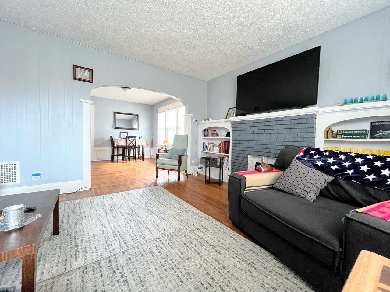 497 Colvin Ave - Photo 2 of 13