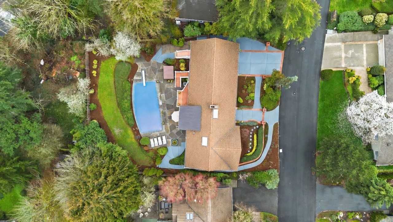 934 88th Ave Ne - Photo 2 of 29