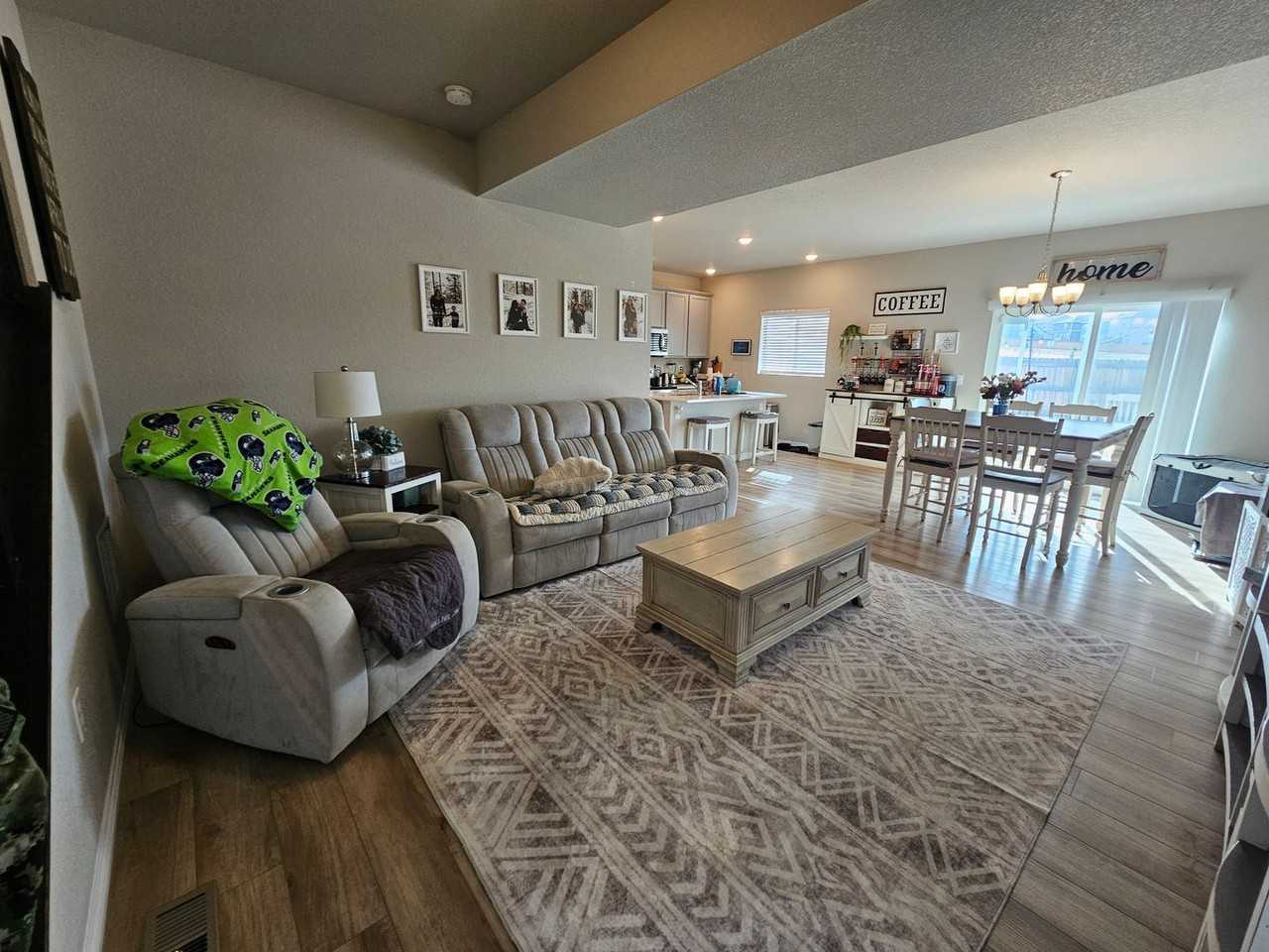 6283 Godwit Ln - Photo 4 of 26