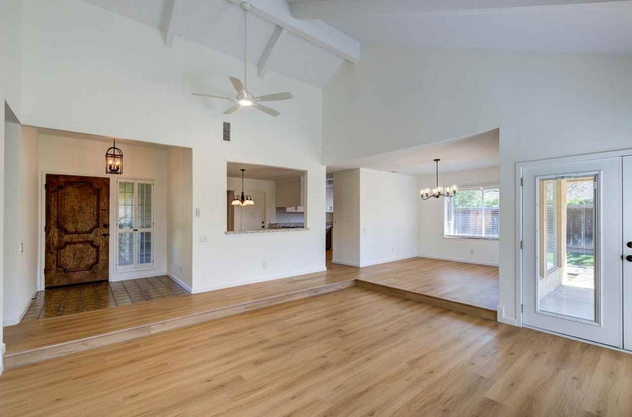 1067 W Sierra Ave - Photo 3 of 19