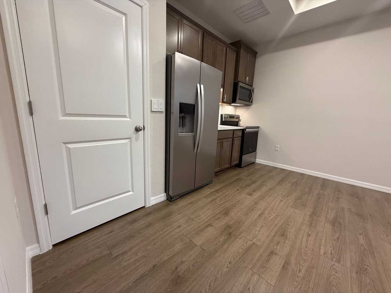 3917 Harvest Hearth Pl - Photo 5 of 11