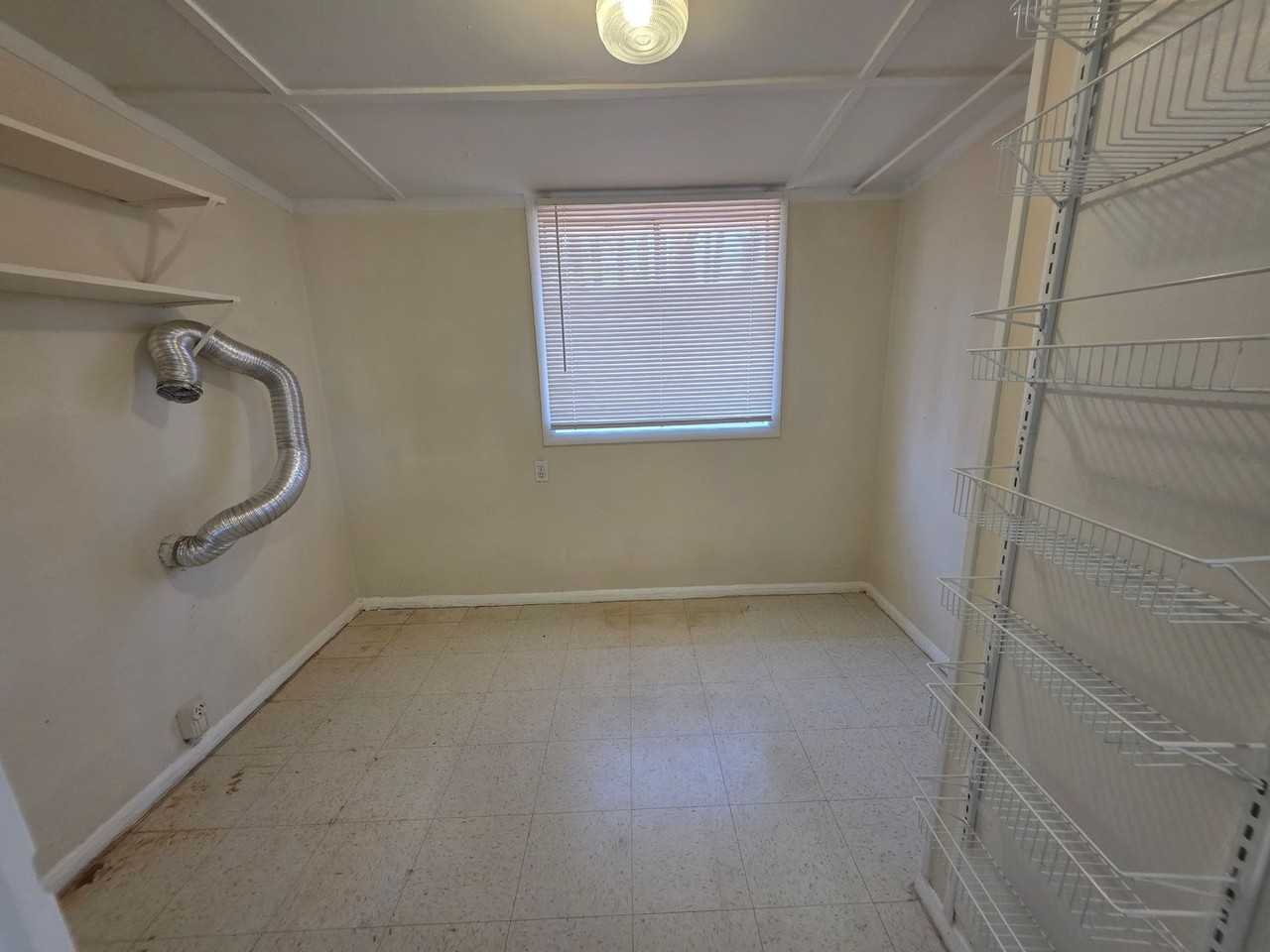 2000 Neville Cir - Photo 7 of 15