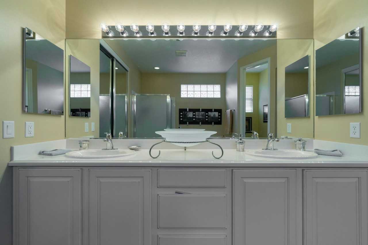 3409 E Willow Springs Dr - Photo 7 of 50