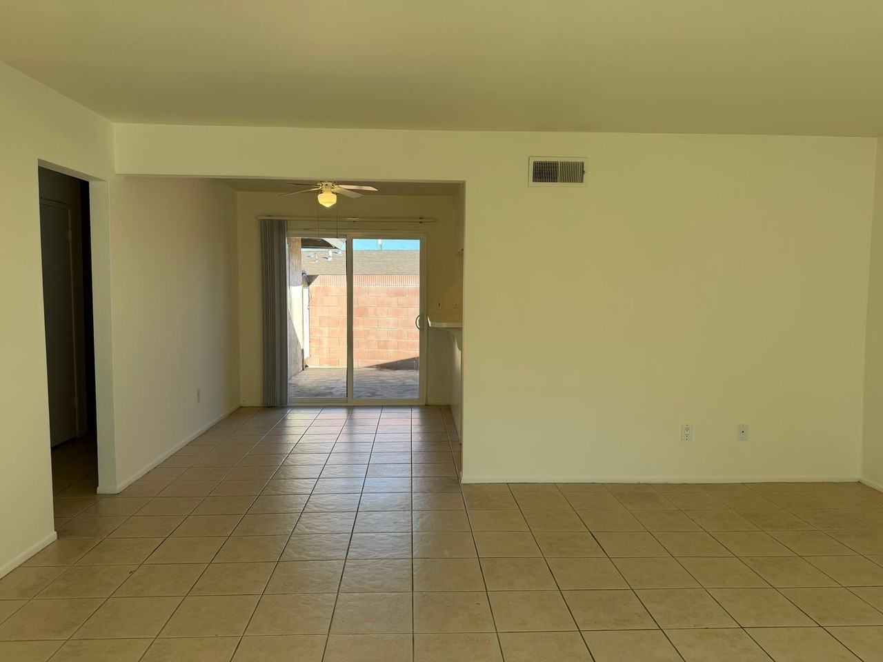 131 N Merrimac Dr - Photo 2 of 20