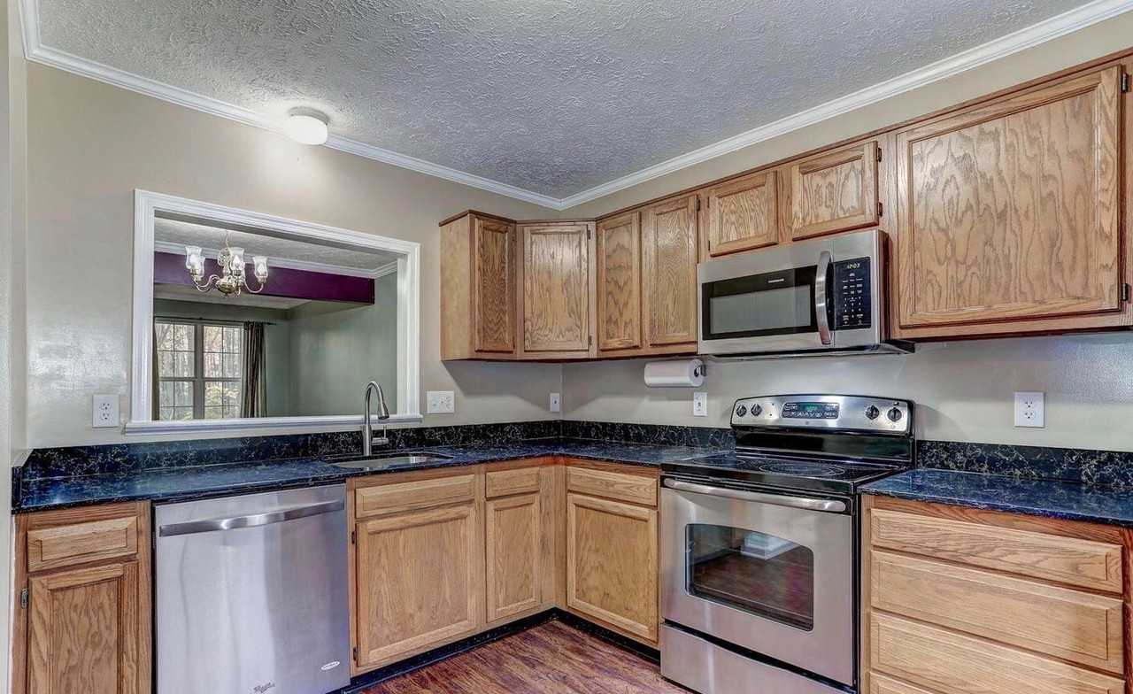 307 Stafford Mews Ln - Photo 2 of 29