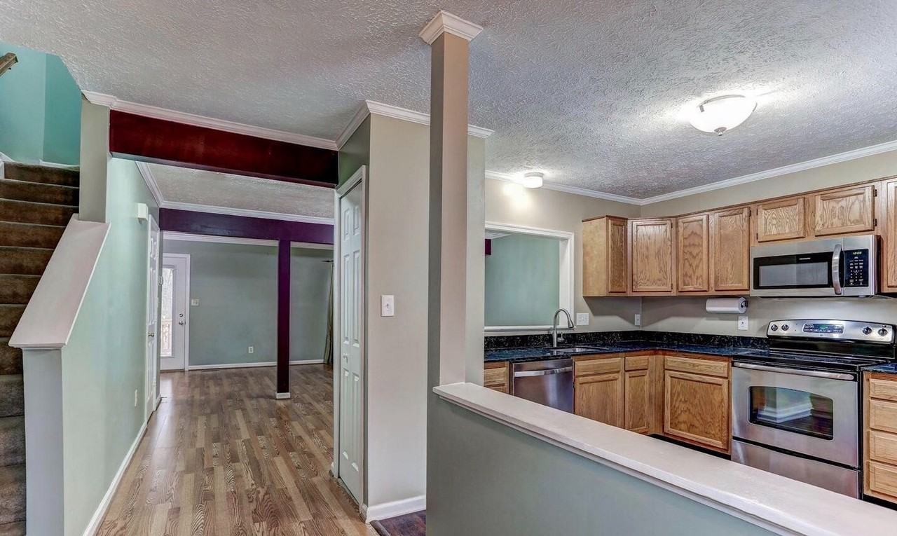 307 Stafford Mews Ln - Photo 4 of 29