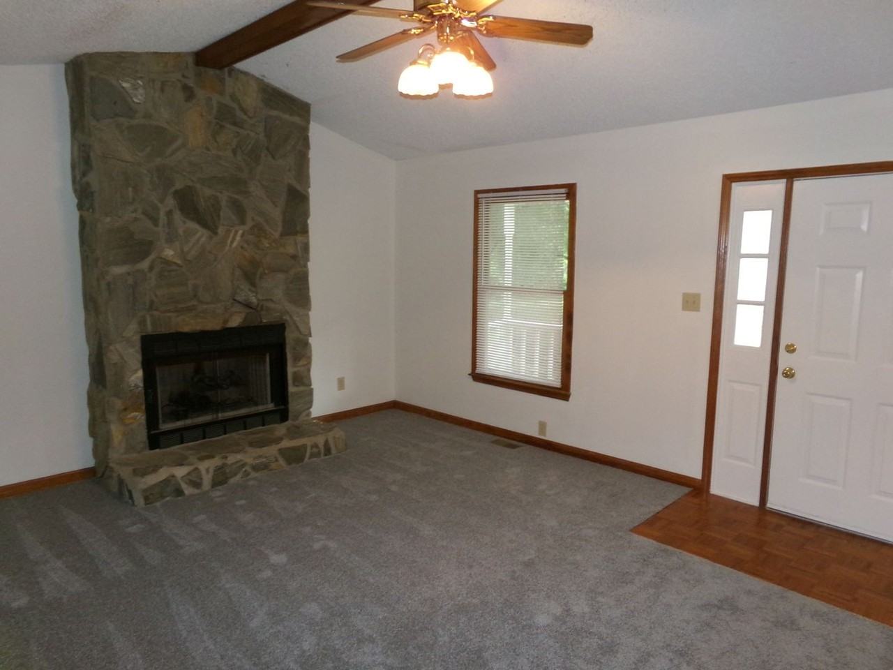 844 Leichester Square Ct - Photo 5 of 30