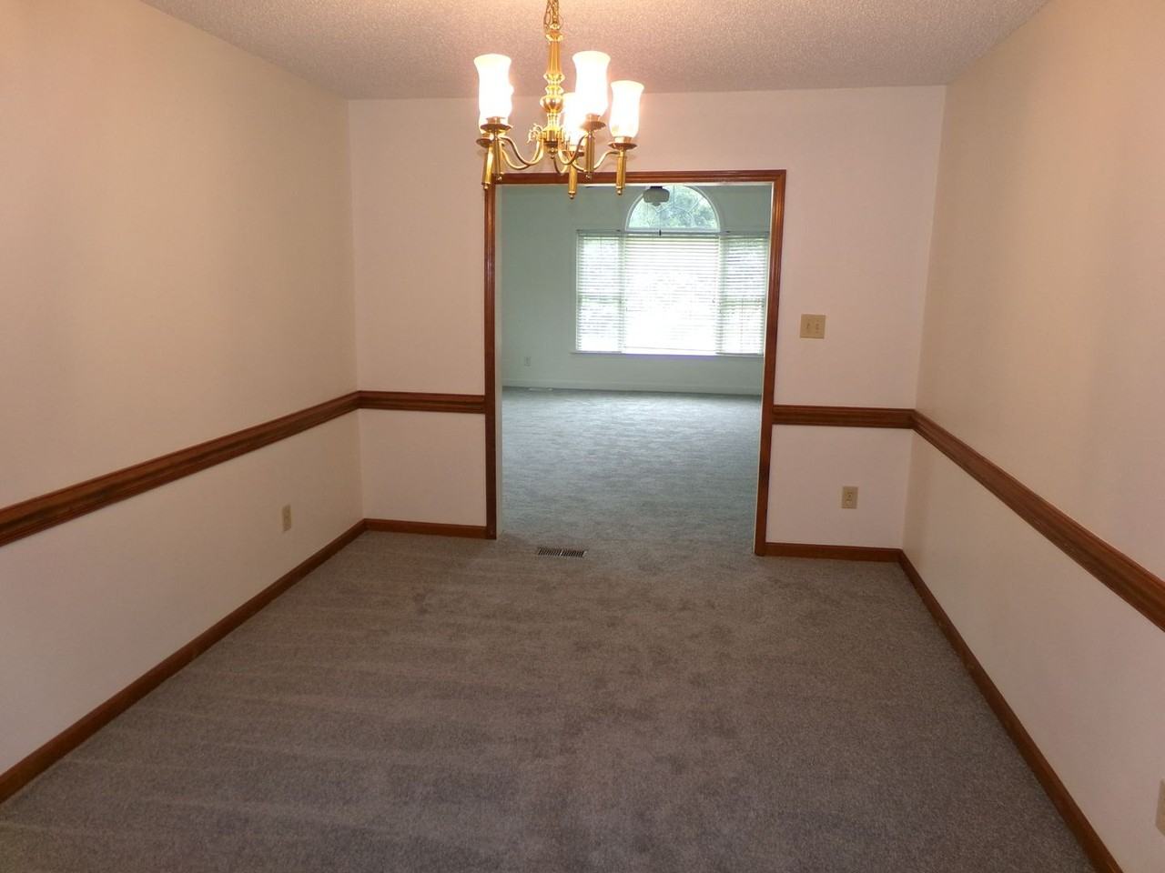 844 Leichester Square Ct - Photo 6 of 30