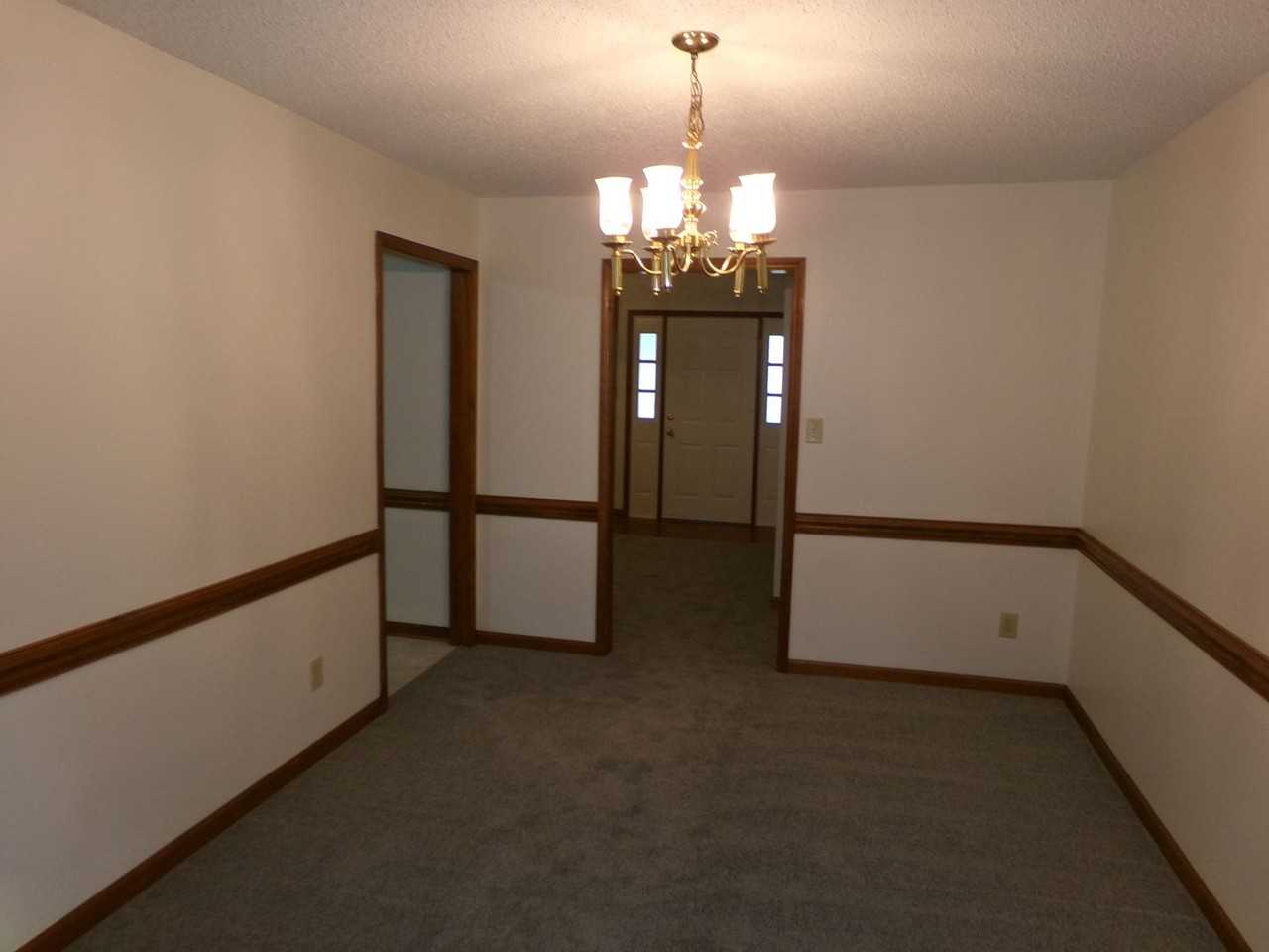 844 Leichester Square Ct - Photo 7 of 30