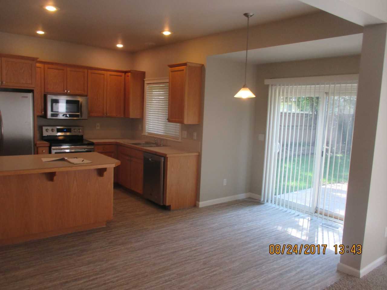 13555 W Annabrook Dr - Photo 7 of 23