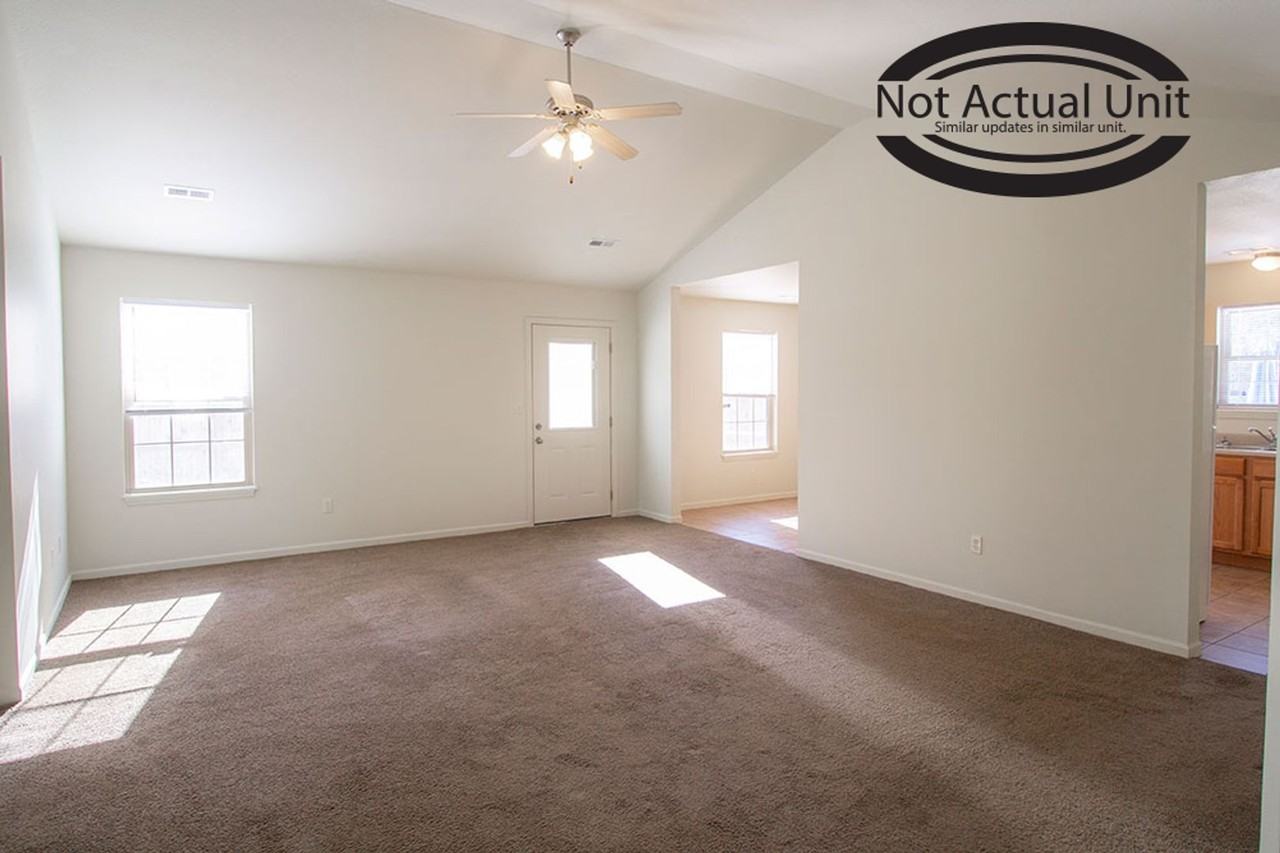 1500 Bodie Dr - Photo 3 of 28