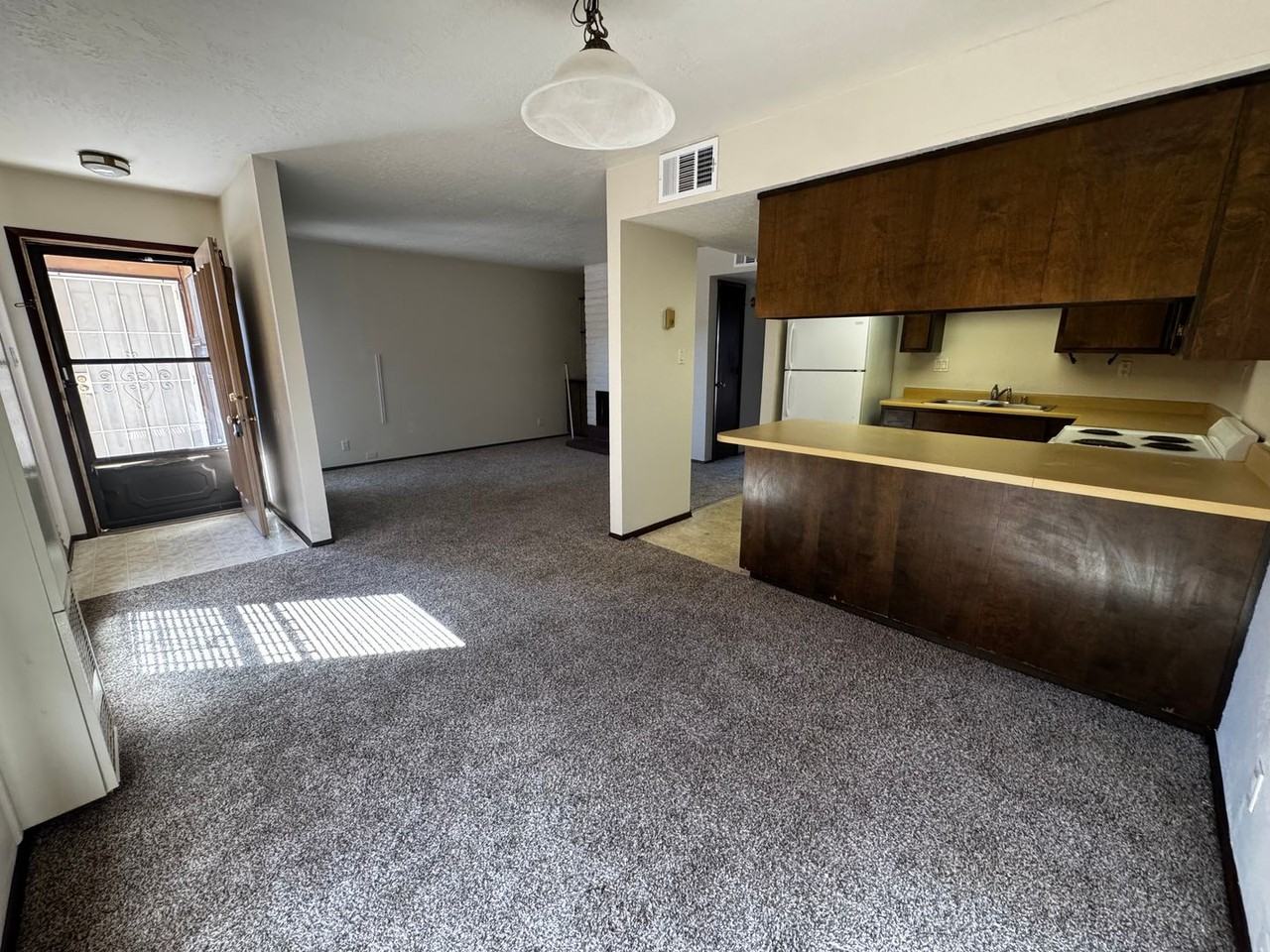 10145 Madeline Dr Nw - Photo 3 of 12