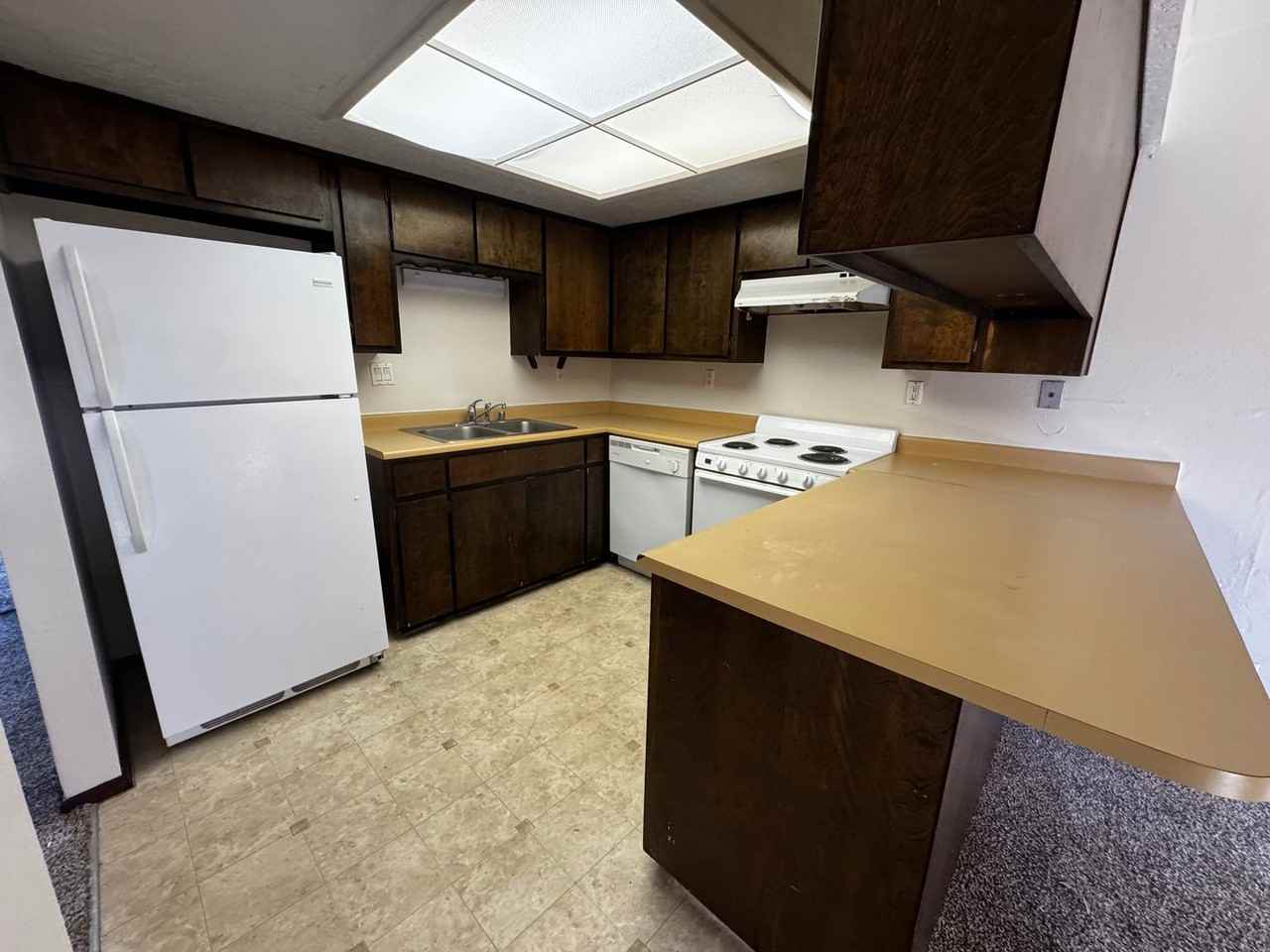 10145 Madeline Dr Nw - Photo 7 of 12