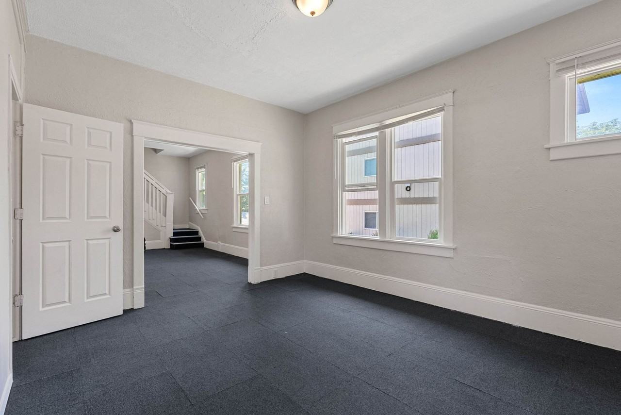 315 6th St - Photo 2 of 37