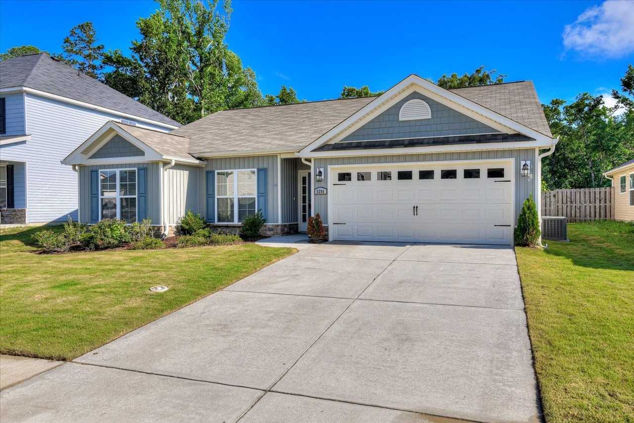 5286 Copse Dr - Photo 3 of 32