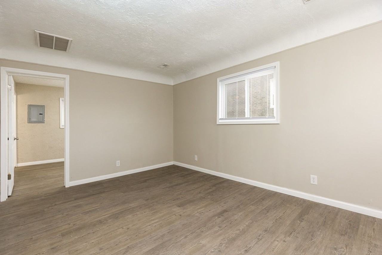 564 Marquette Dr - Photo 5 of 29