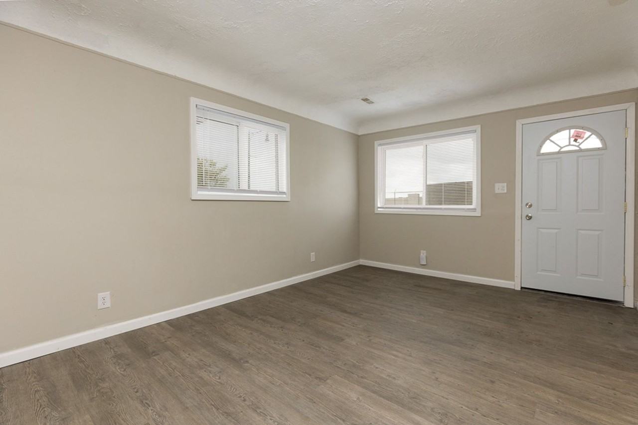 564 Marquette Dr - Photo 6 of 29