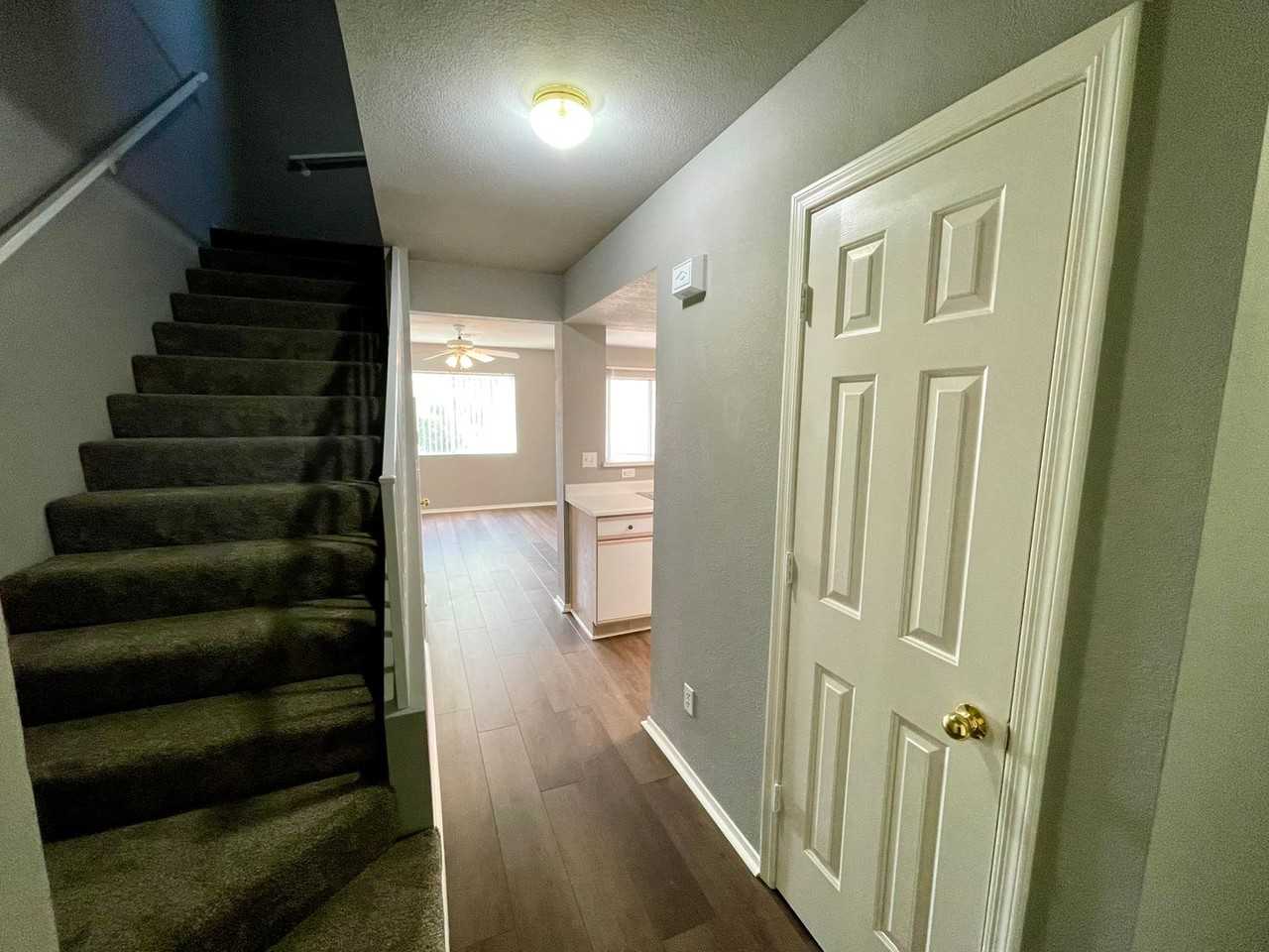 3448 Sunriver Rd #4 - Photo 2 of 24