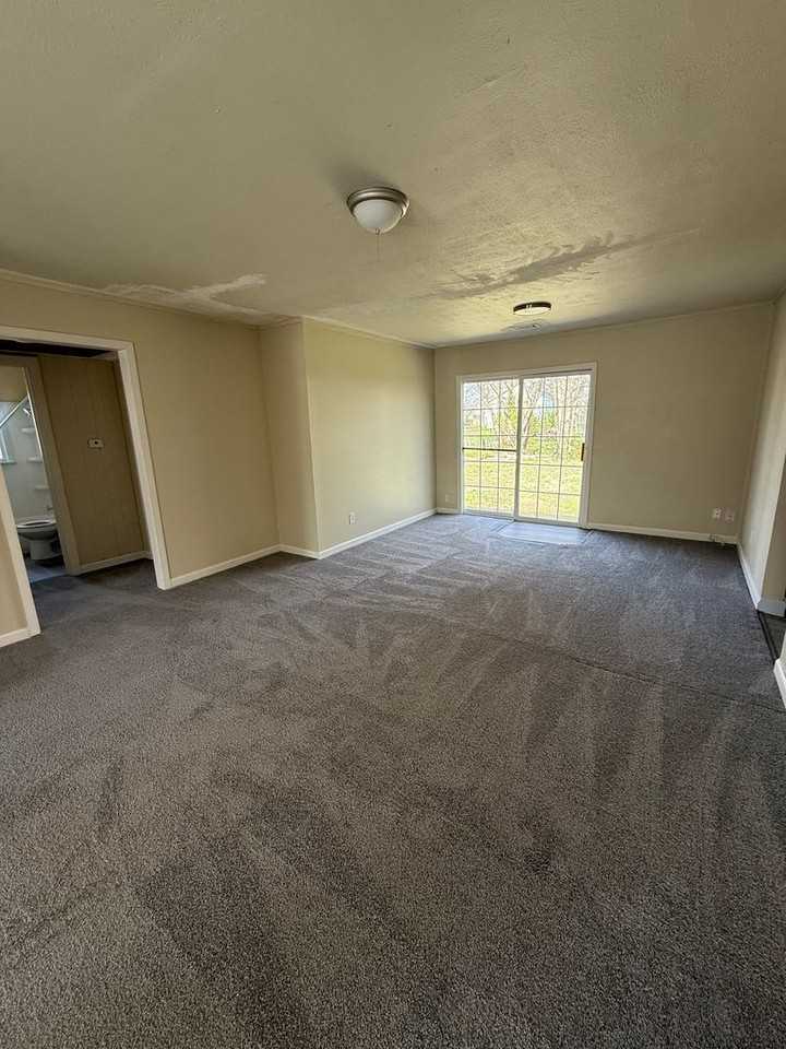 2036 Margybeth Ave - Photo 2 of 6