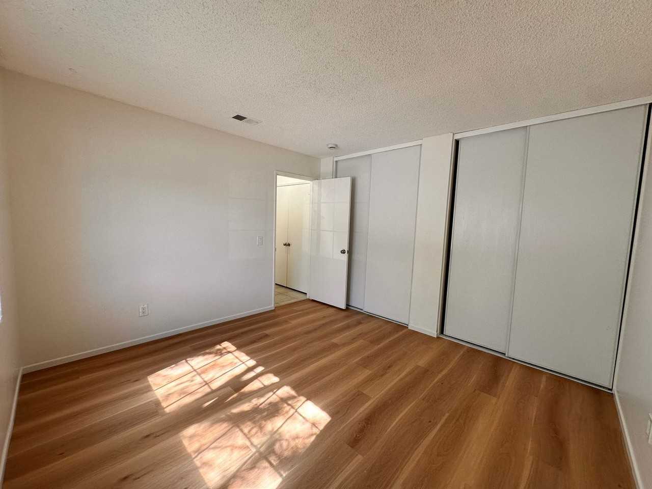 28638 Strathmore Rd - Photo 7 of 10