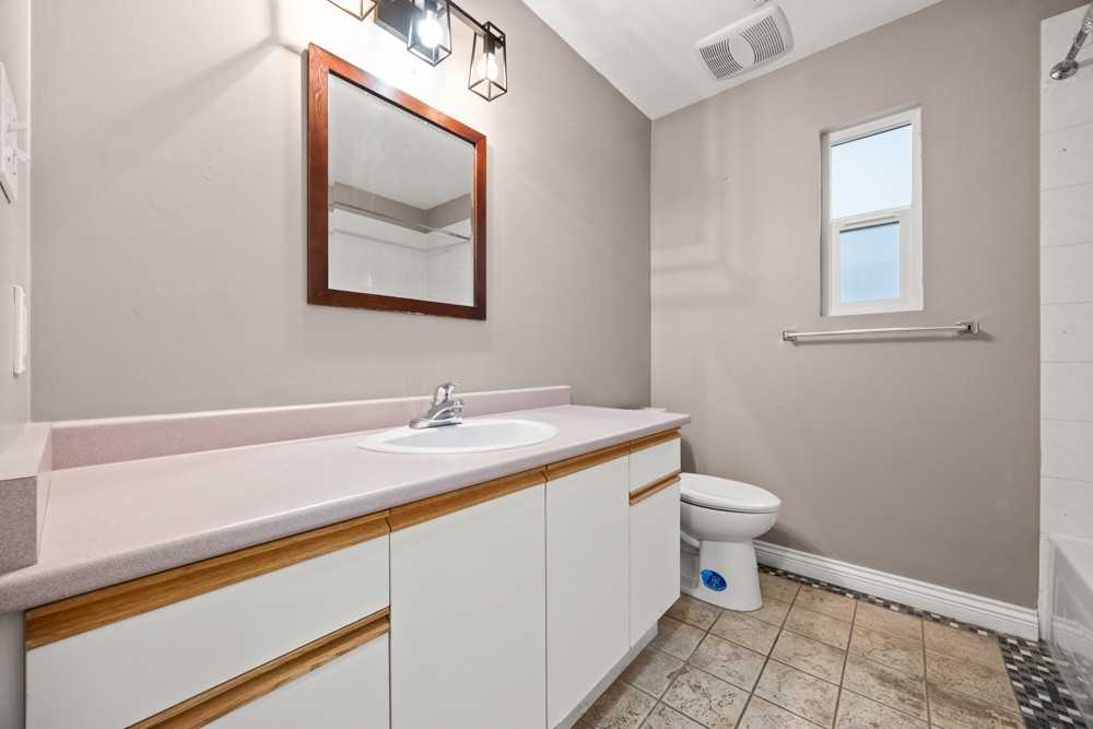 2453 Gillespie Street - Photo 5 of 19