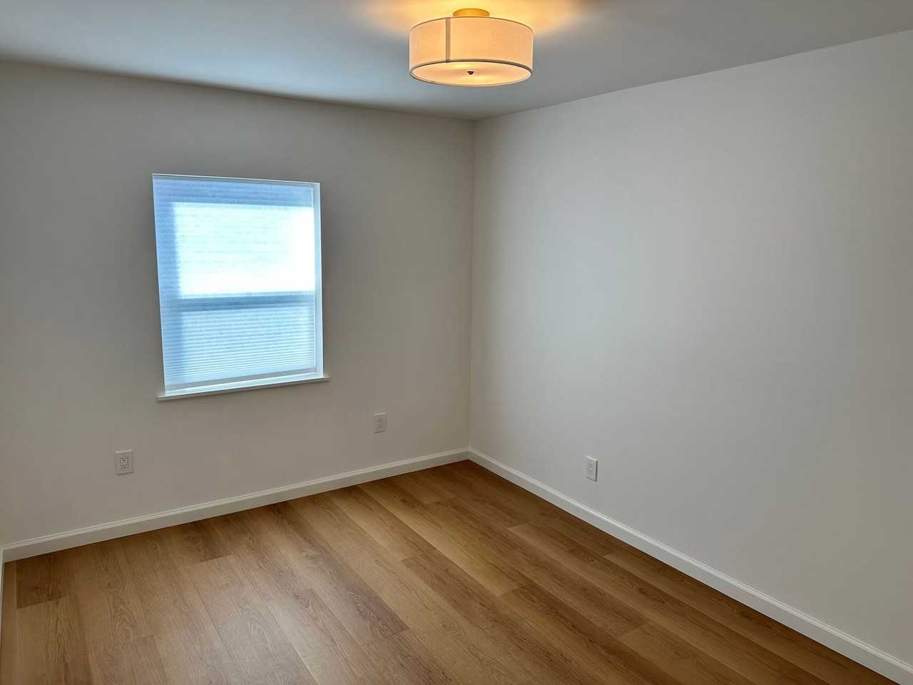 5308 Market St - Photo 3 of 6