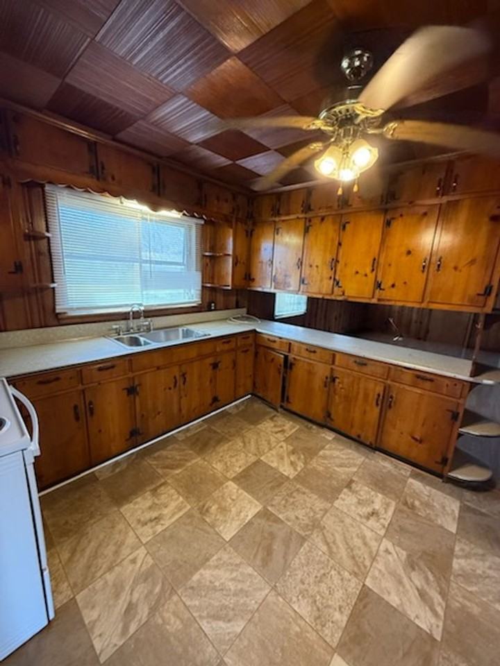 4204 Nc Highway 42 S - Photo 3 of 7