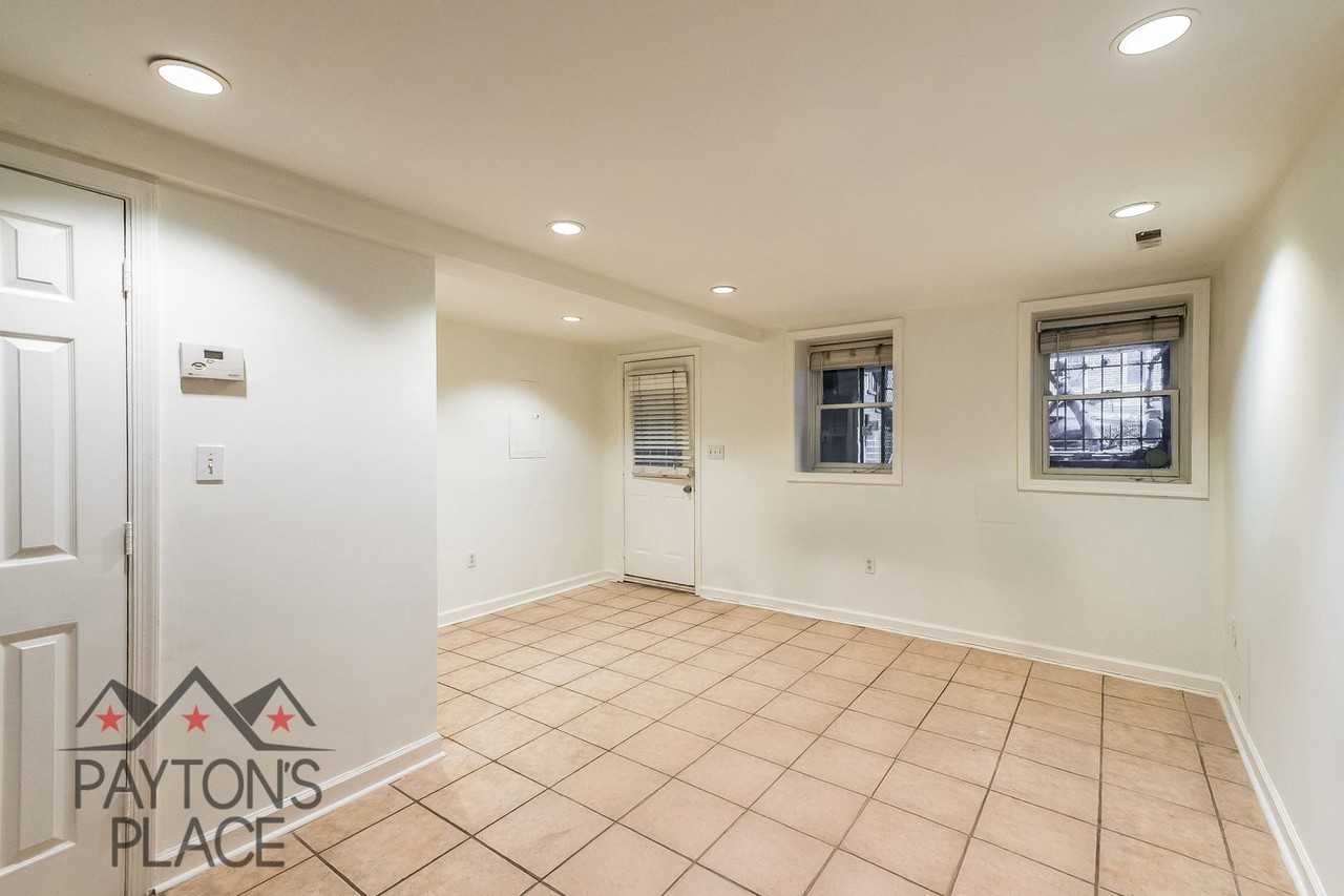 1713 Willard St Nw - Photo 7 of 17