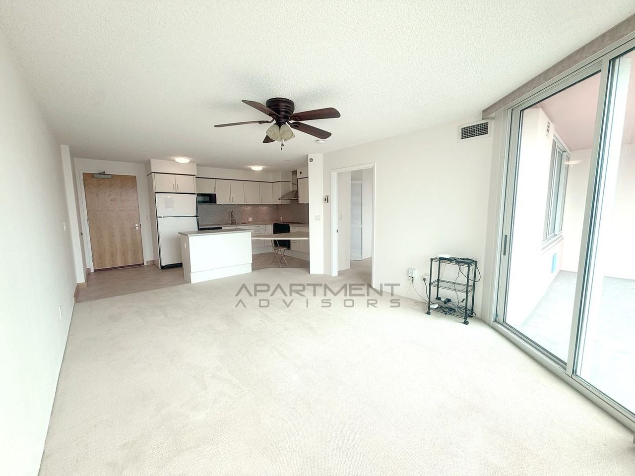 801 S King St #1106 - Photo 7 of 16