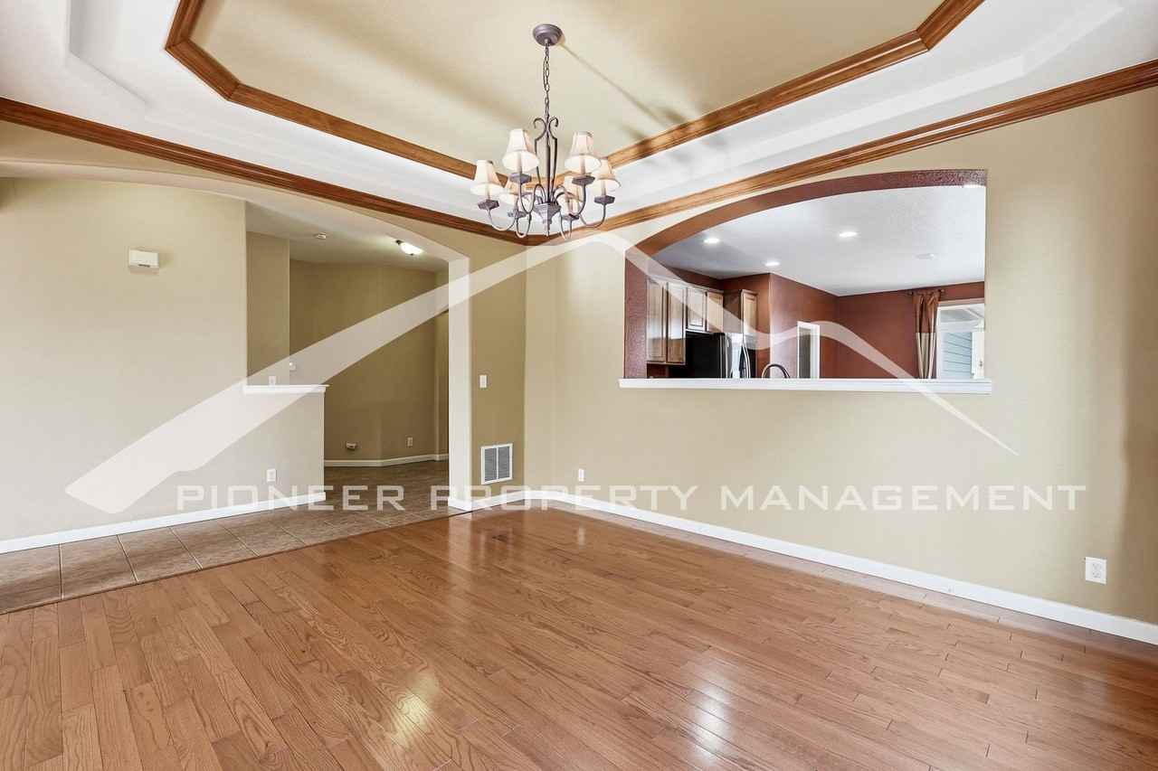 12903 Harmony Pkwy - Photo 5 of 29