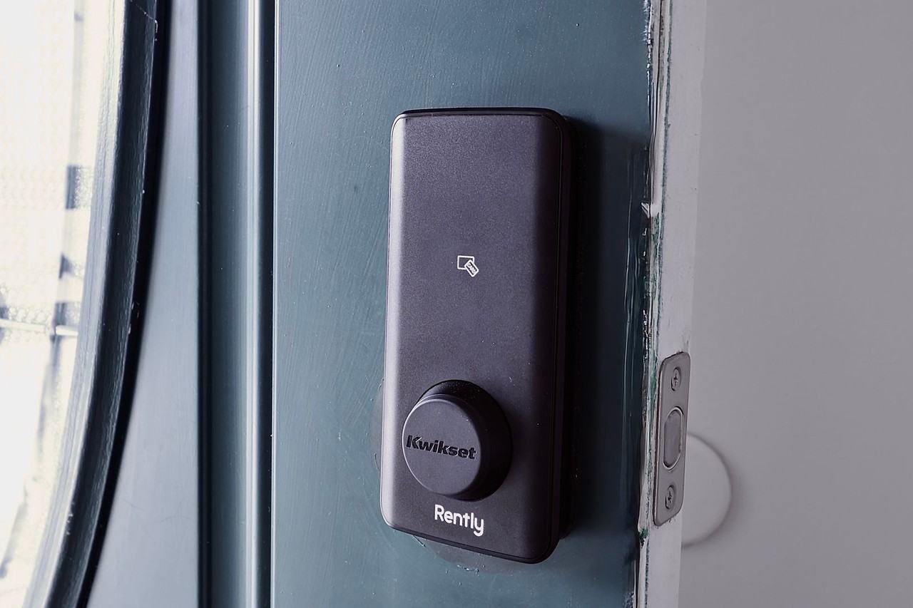 1190 Hazel St - Photo 3 of 20