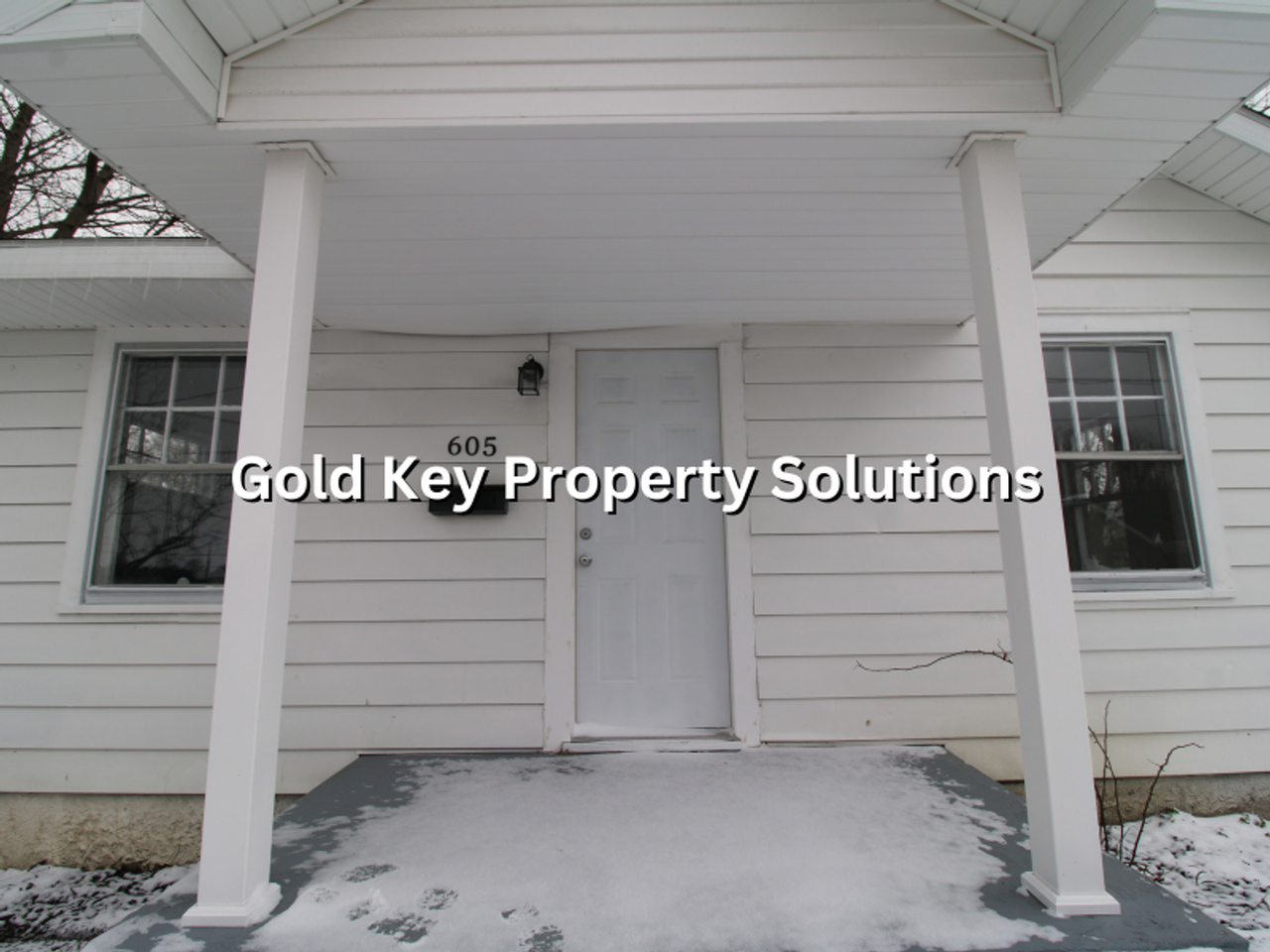 605 W 10th St - Photo 4 of 15