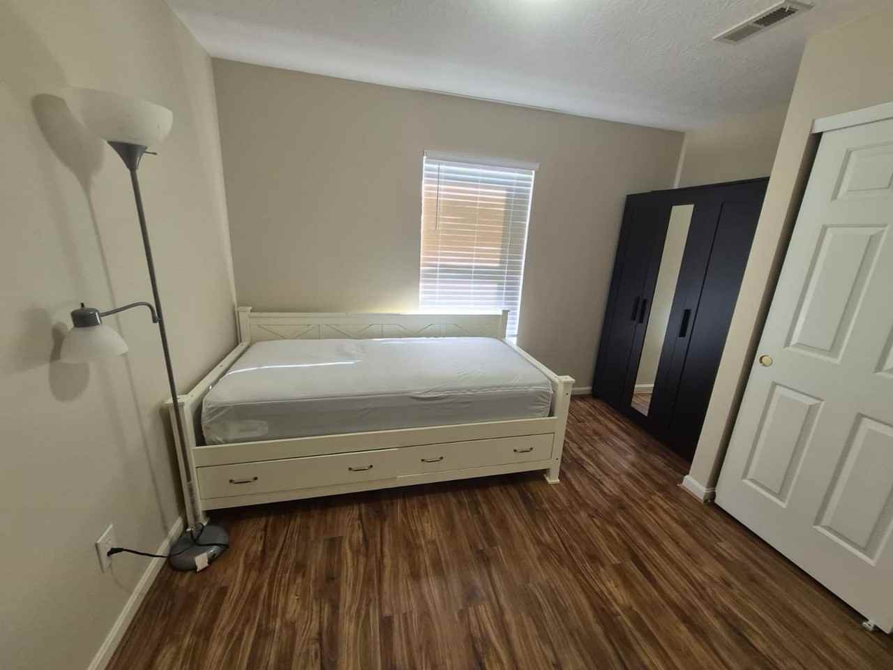 40 Nicole Dr - Photo 7 of 30