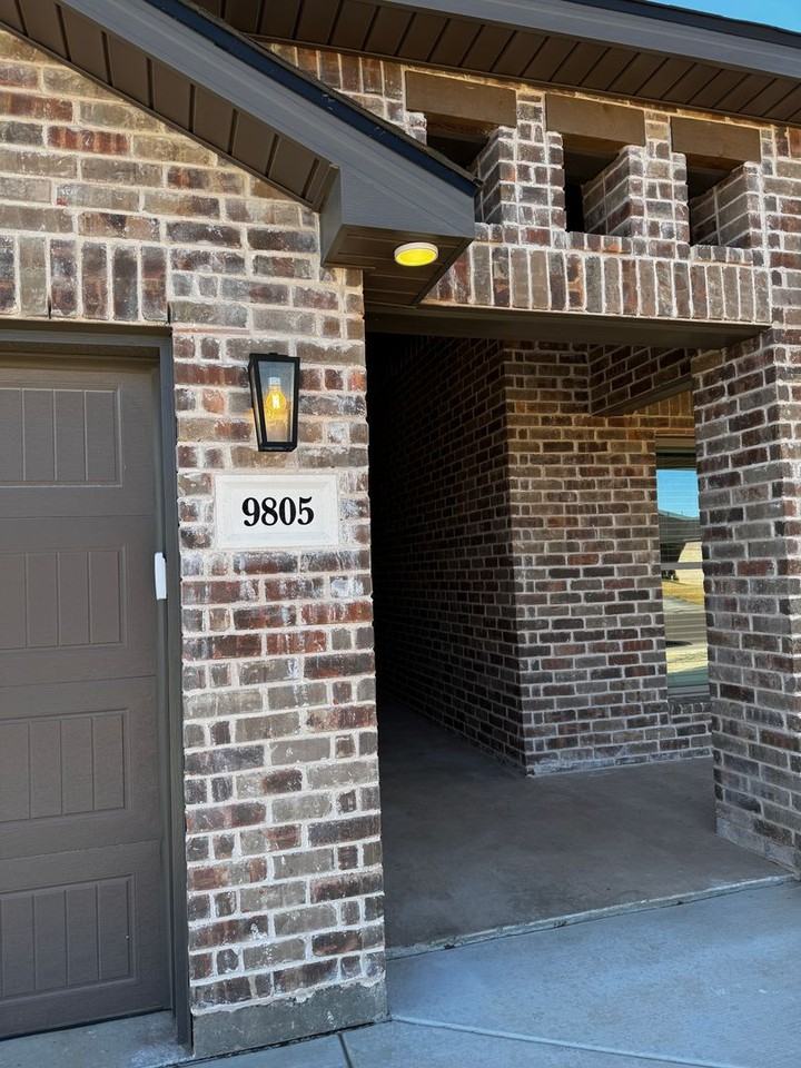 9805 Heartland Ave - Photo 2 of 22