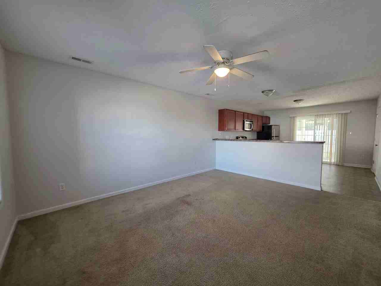 433 Falls Cv - Photo 2 of 11