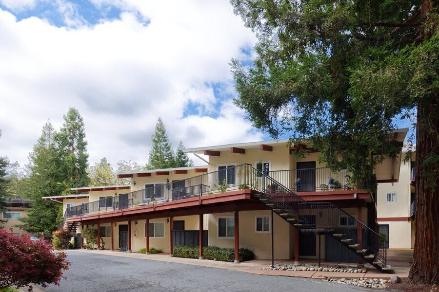 241 Lafayette Circle - Photo 3 of 5